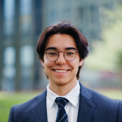 Orion Qualls Headshot